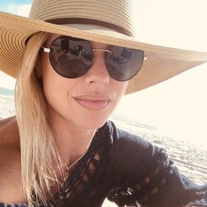 Beautiful finds from my closet to yours!